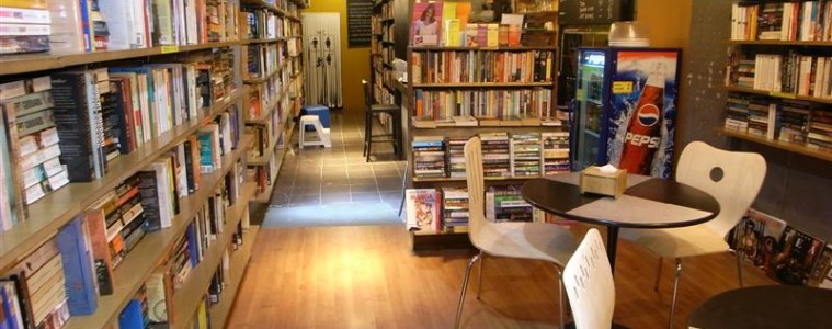 Dasa Book Cafe - At Sukhumvit